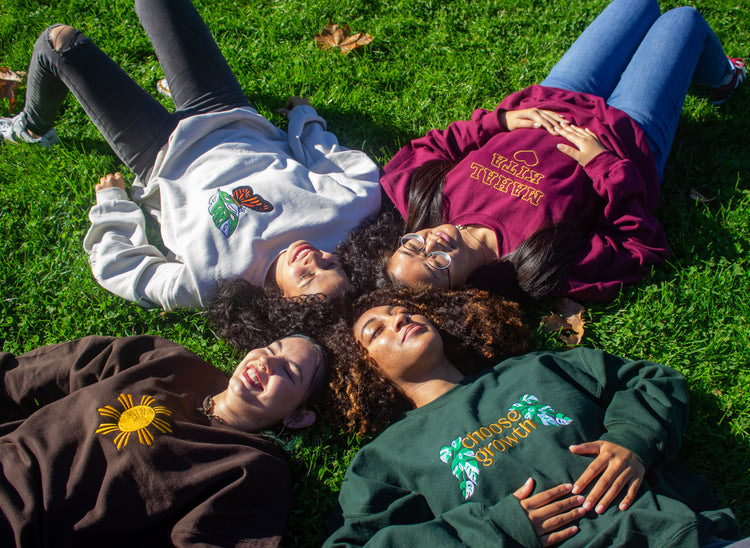 Mahal Kita 🩷 Unisex Embroidered Crewneck Sweatshirt