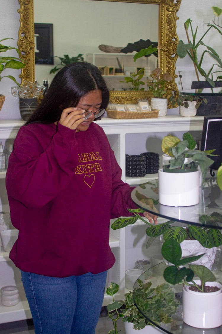 Mahal Kita 🩷 Unisex Embroidered Crewneck Sweatshirt